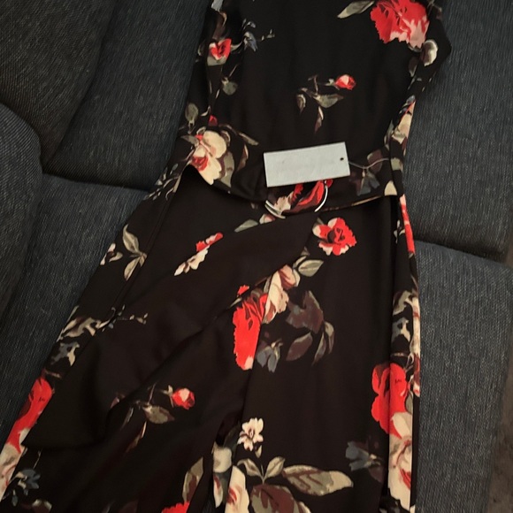 J for Justify Black Floral Jumpsuit - Picture 5 of 6